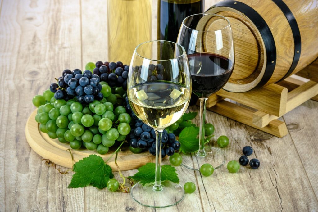 wines, glasses, wine glasses, stemware, glassware, white wine, red wine, winery, viticulture, wine tasting, drinks, toast, pair, grapes, alcohol, barrel, vintage, liquid, alcoholic, bar, vine, fruits, taste, france, europe, merlot, sauvignon, red wine, winery, winery, wine tasting, wine tasting, drinks, drinks, alcohol, alcohol, alcohol, alcohol, alcohol, bar, vine, vine, fruits, fruits, france, france, france
